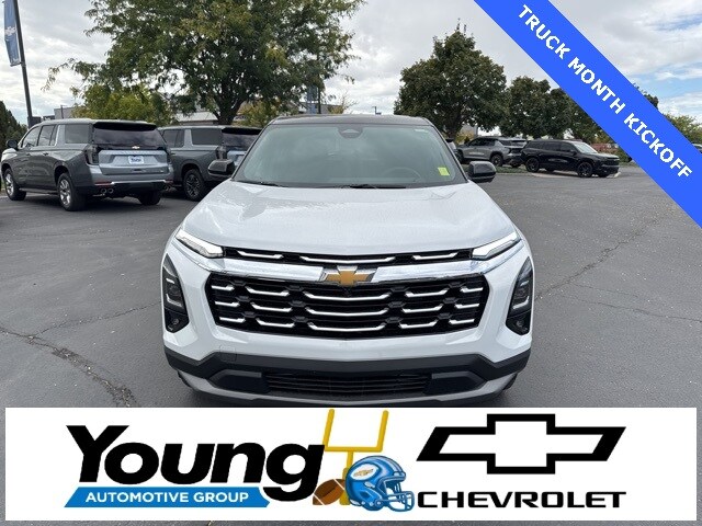 2026 Chevrolet Equinox LT photo 2