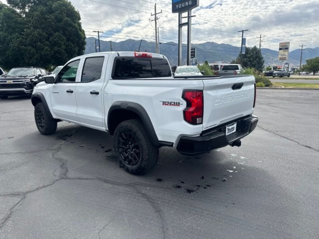 Used 2024 Chevrolet Colorado Trail Boss Truck Crew Cab