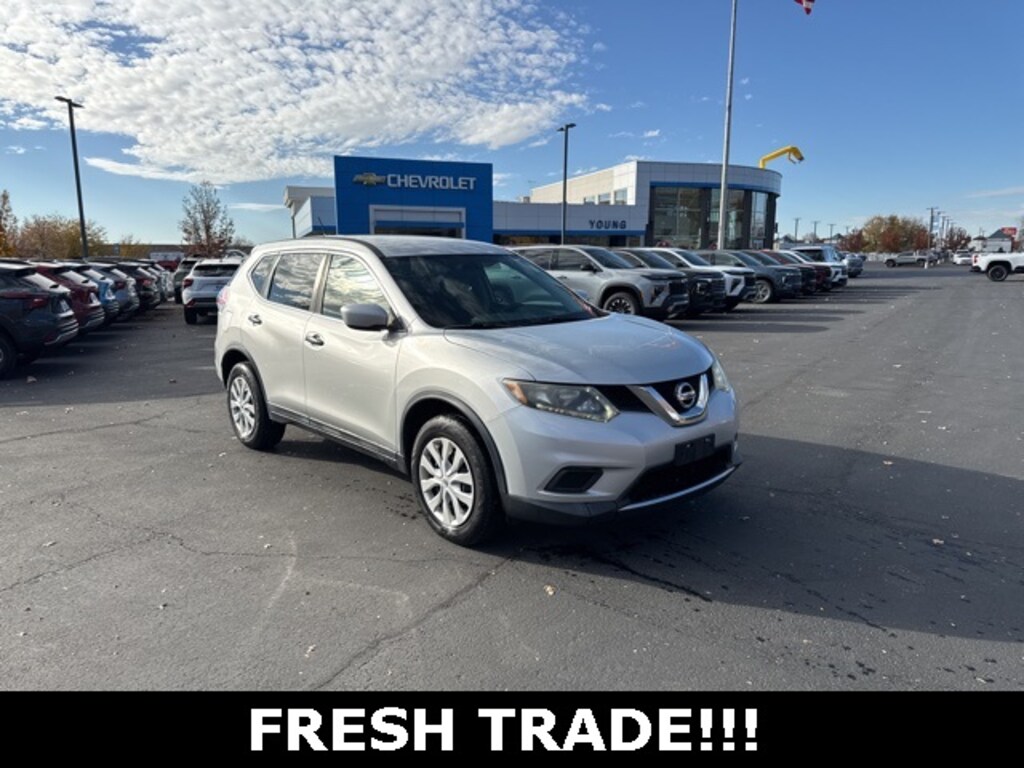 Used 2016 Nissan Rogue S SUV