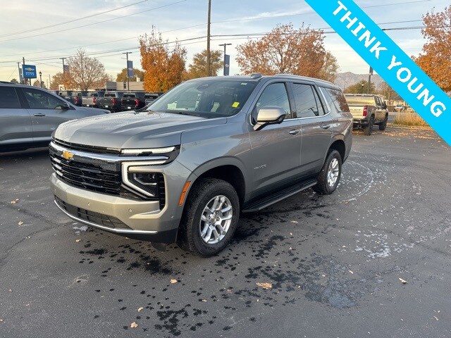 2026 Chevrolet Tahoe LS photo 4