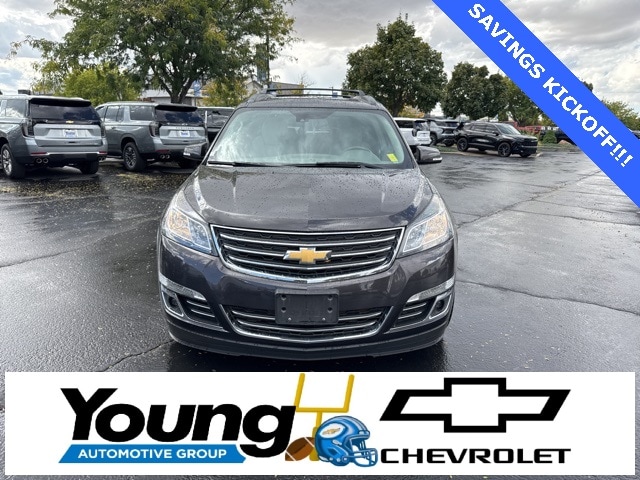 2017 Chevrolet Traverse Premier photo 2