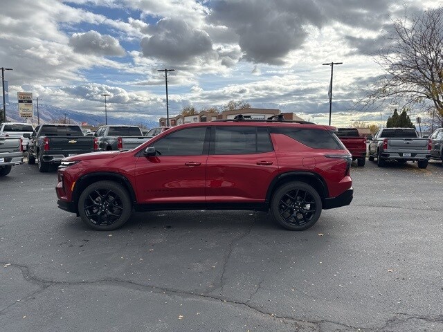 2025 Chevrolet Traverse RS photo 4