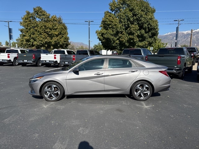 2023 Hyundai Elantra Hybrid Limited photo 2