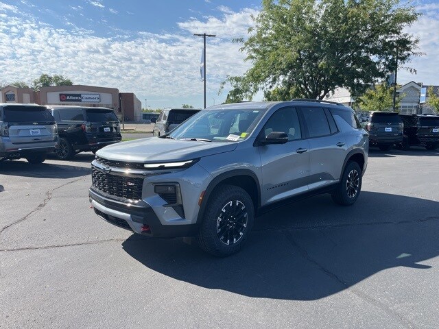 2026 Chevrolet Traverse Z71 photo 3