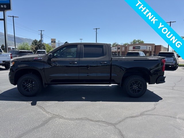 2025 Chevrolet Silverado 1500 LT Trail Boss photo 3