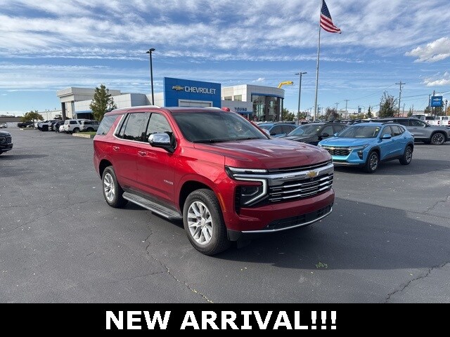 2025 Chevrolet Tahoe Premier photo 2