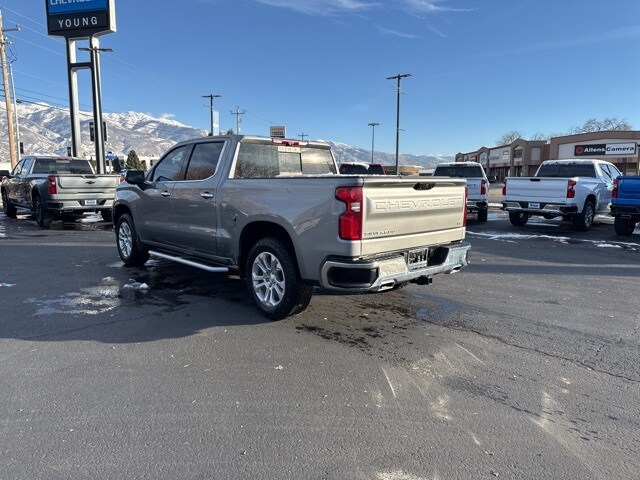 2023 Chevrolet Silverado 1500 LTZ photo 3
