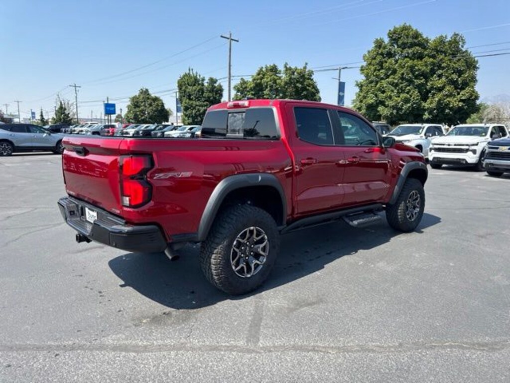 New 2024 Chevrolet Colorado ZR2 Truck Crew Cab