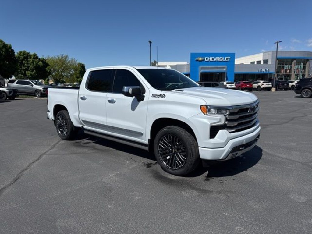 New 2026 Chevrolet Silverado 1500 High Country Truck Crew Cab