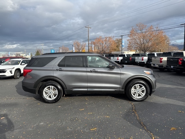 2022 Ford Explorer XLT photo 3