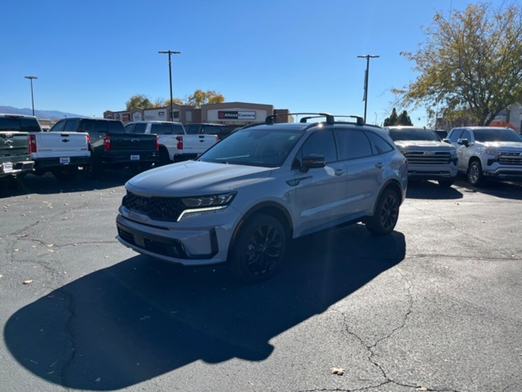 Used 2023 Kia Sorento SX SUV