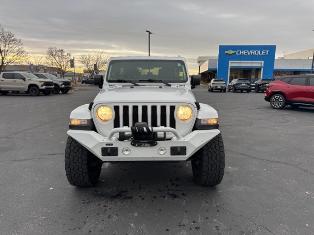 Used 2019 Jeep Wrangler Unlimited Sahara 4x4 SUV