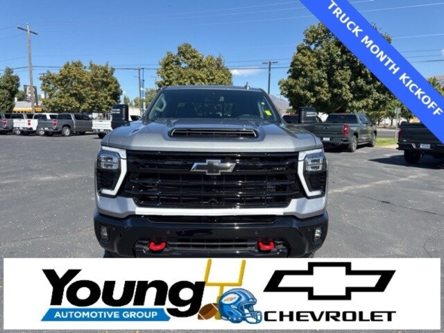 2026 Chevrolet Silverado 3500HD LTZ photo 2