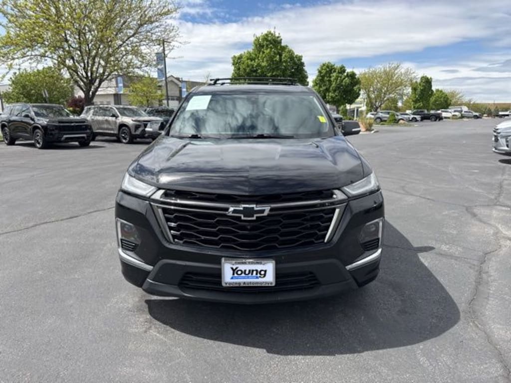 Used 2022 Chevrolet Traverse Premier SUV