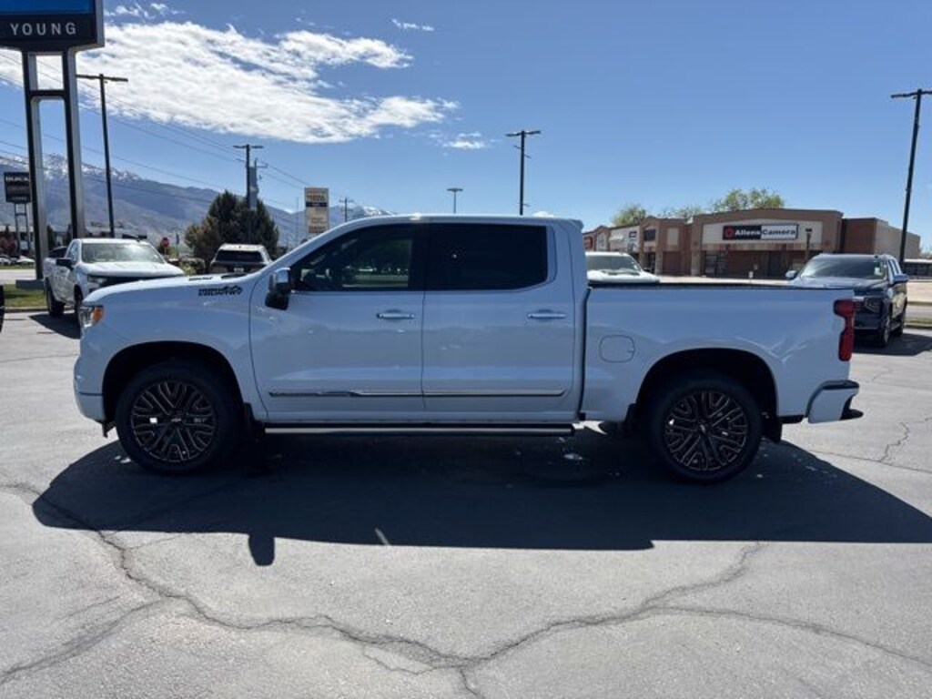 New 2026 Chevrolet Silverado 1500 High Country Truck Crew Cab