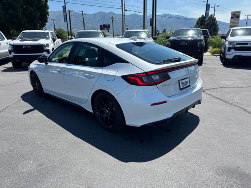 Used 2024 Honda Civic Sport Hatchback