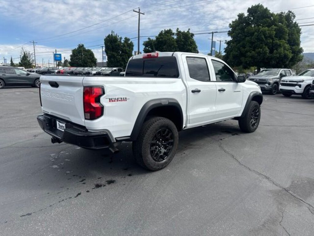 Used 2024 Chevrolet Colorado Trail Boss Truck Crew Cab