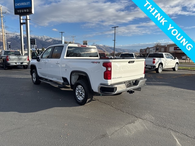 2024 Chevrolet Silverado 2500HD LT photo 3