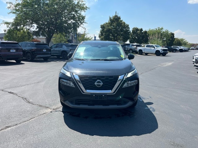 2023 Nissan Rogue SV AWD photo 2