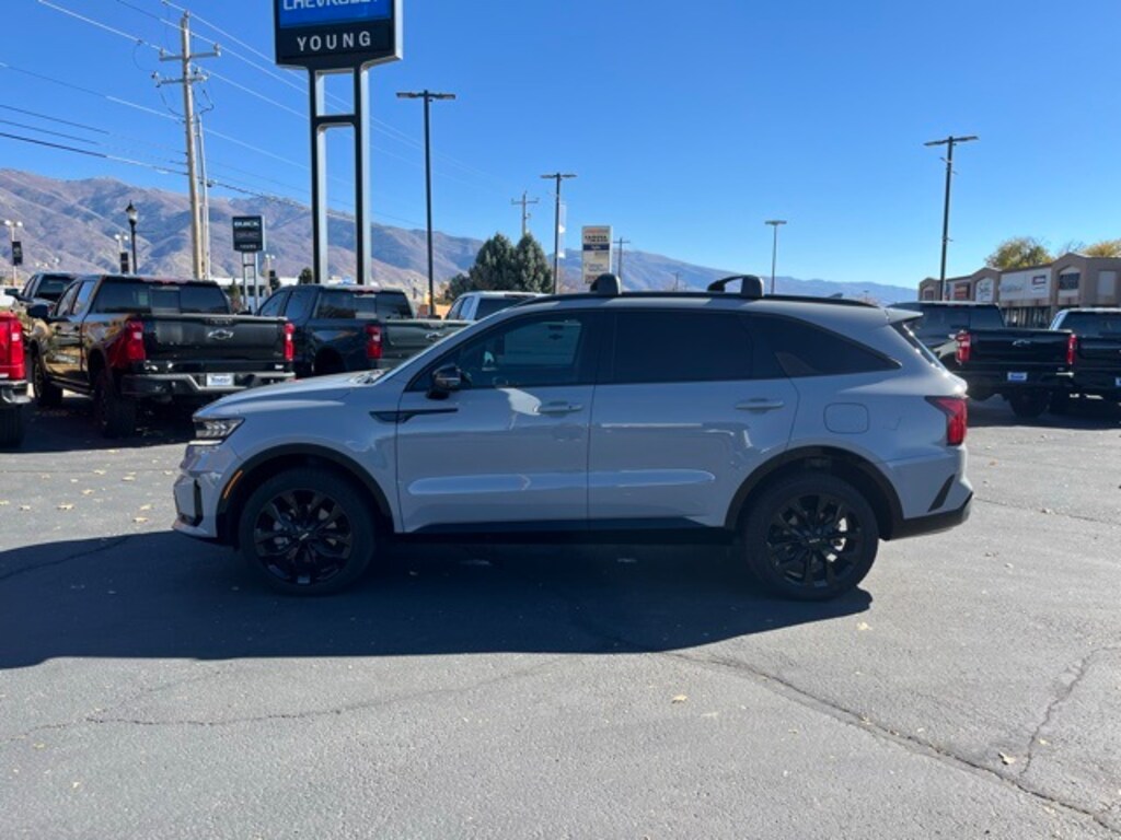 Used 2023 Kia Sorento SX SUV