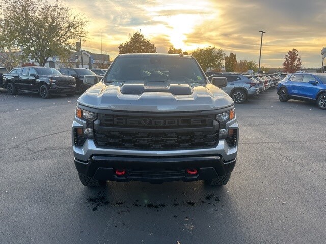 2026 Chevrolet Silverado 1500 Custom Trail Boss photo 2