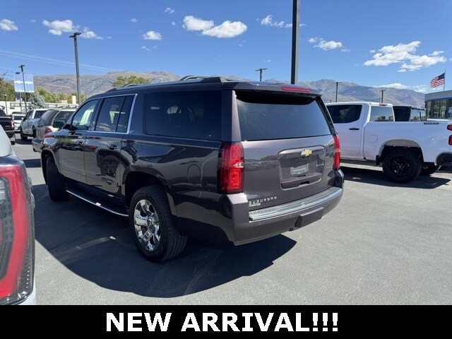 2016 Chevrolet Suburban LTZ photo 3