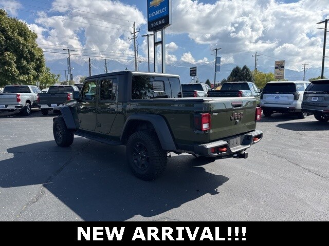 2023 Jeep Gladiator Mojave photo 3