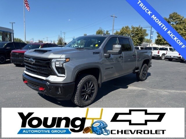 2026 Chevrolet Silverado 3500HD LTZ photo 3