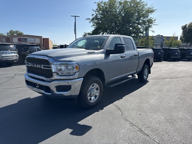 2024 Ram 2500 Tradesman photo 3