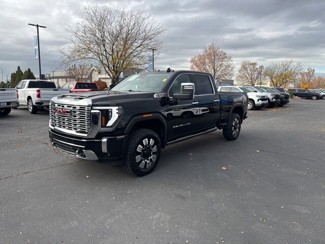 2024 Gmc Sierra 3500 HD Denali photo 3