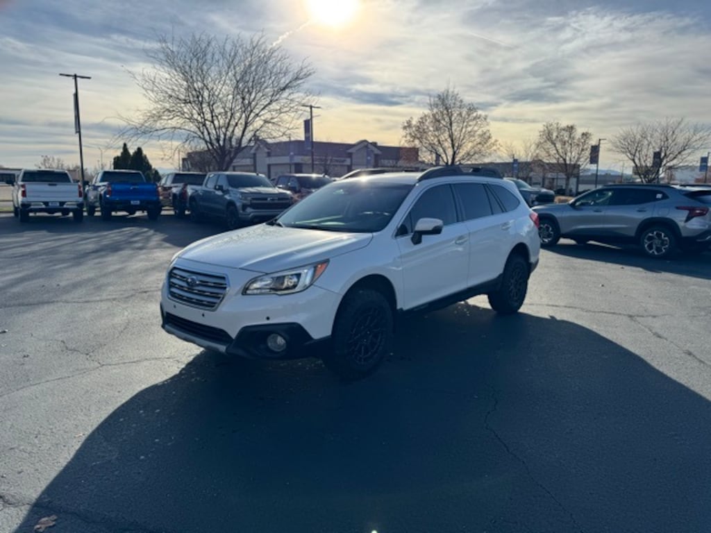 Used 2017 Subaru Outback 3.6R Limited with SUV