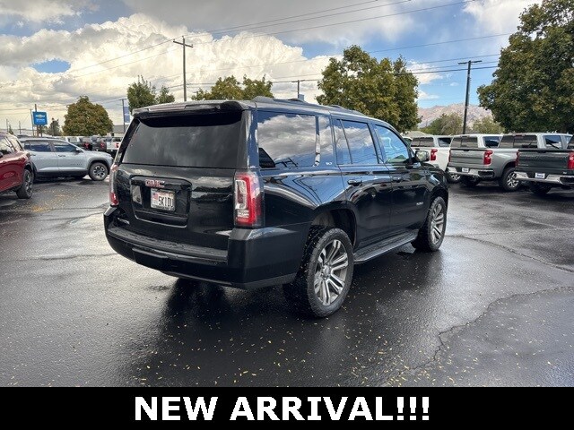 2019 Gmc Yukon SLT photo 3