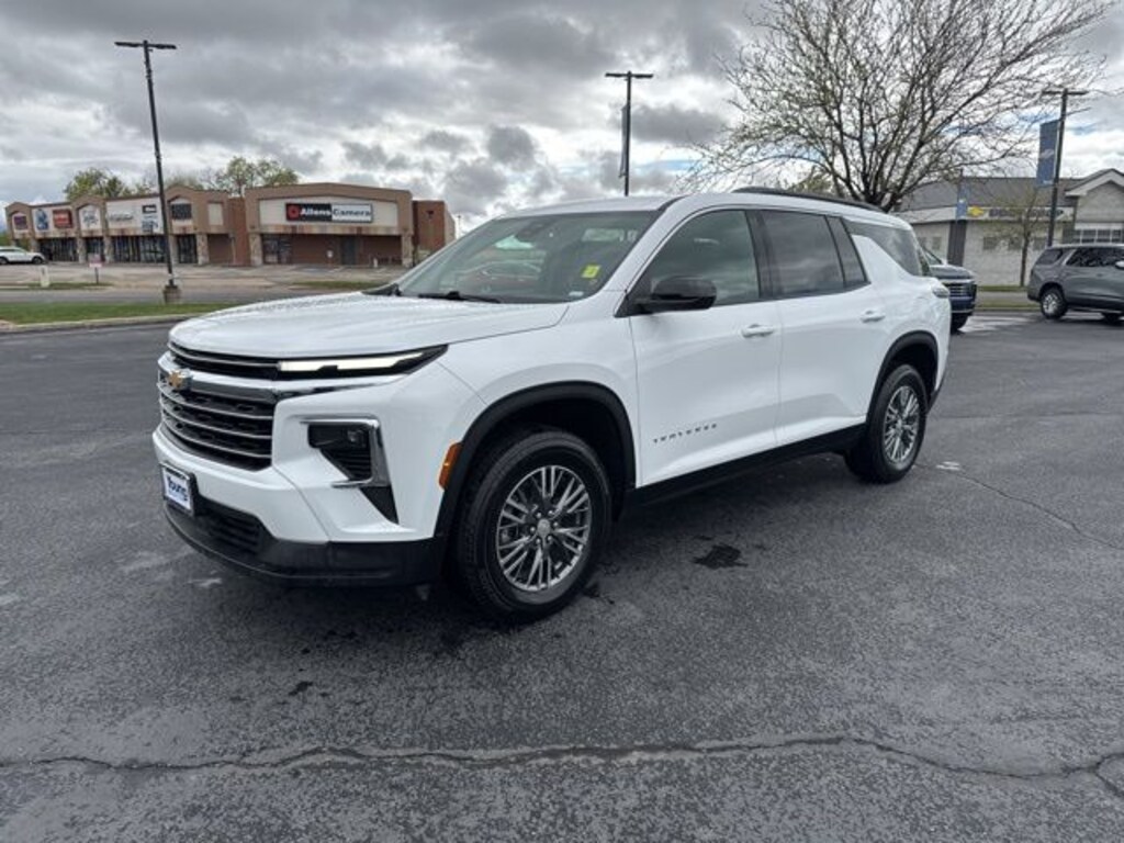 Used 2026 Chevrolet Traverse LT SUV