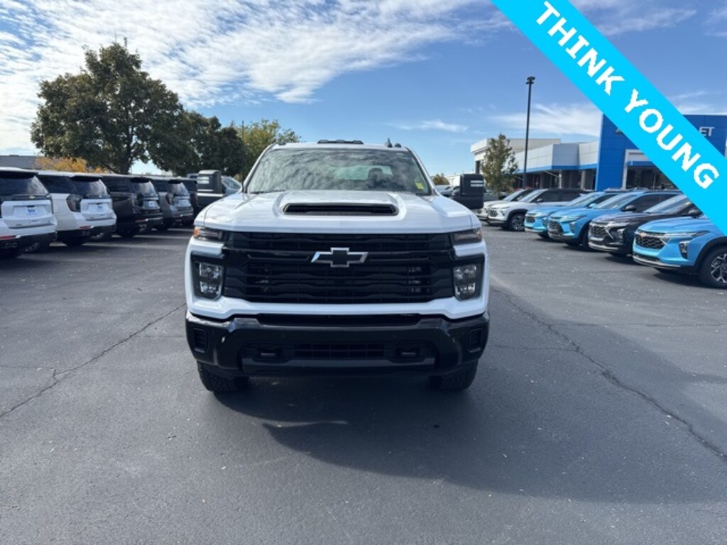 New 2026 Chevrolet Silverado 2500HD Custom Truck Crew Cab