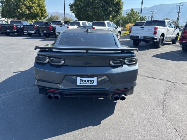 2021 Chevrolet Camaro 1LT photo 4