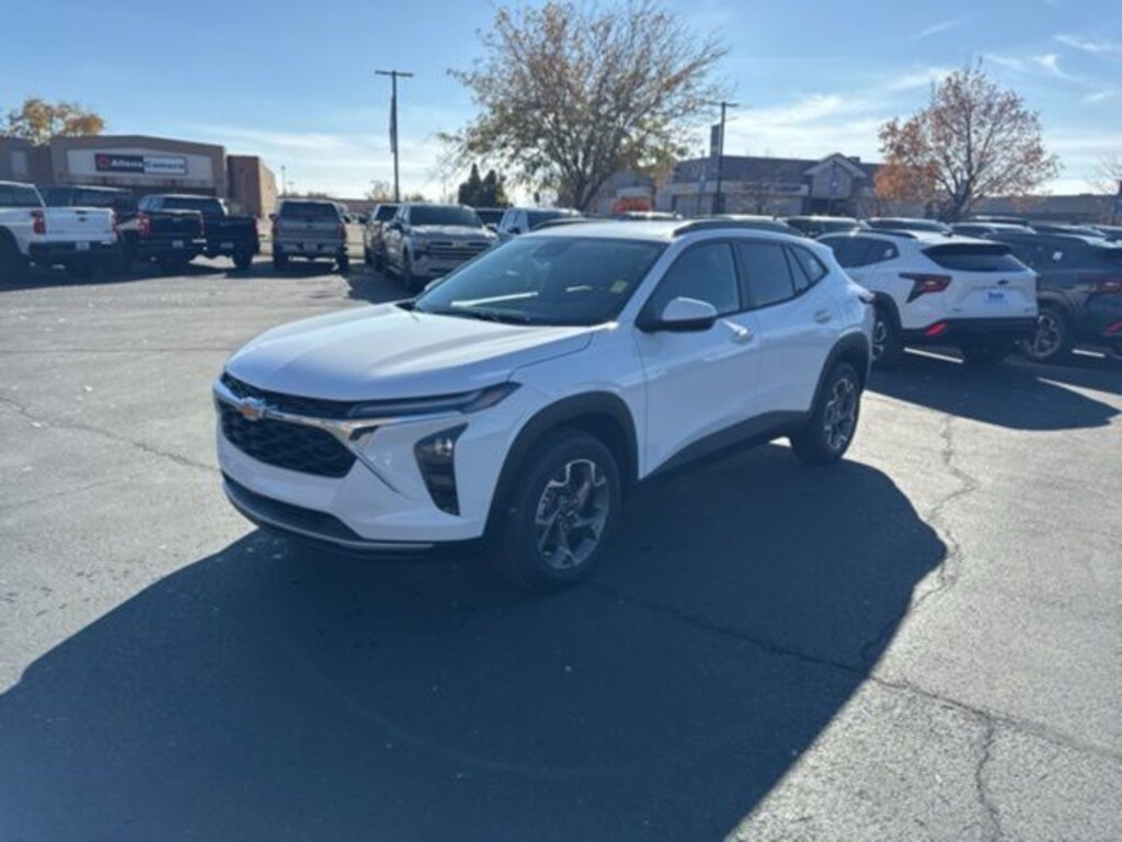New 2026 Chevrolet Trax LT SUV