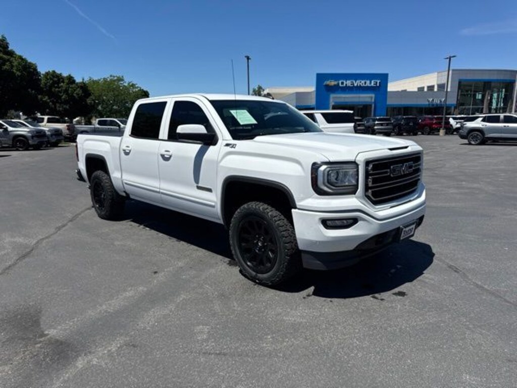 Used 2018 GMC Sierra 1500 SLE Truck Crew Cab