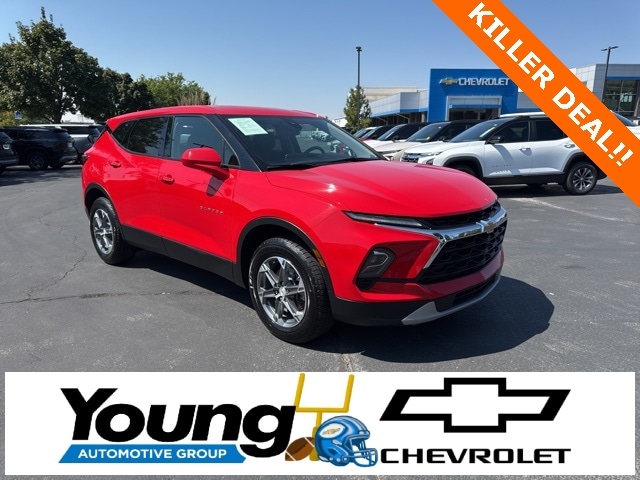 2023 Chevrolet Blazer 2LT photo 2