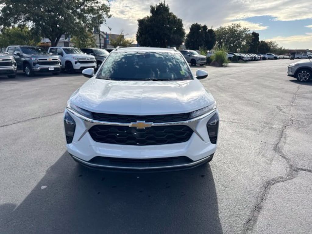 New 2026 Chevrolet Trax LT SUV