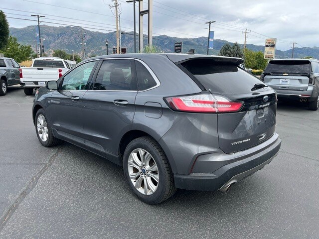 2022 Ford Edge Titanium photo 4