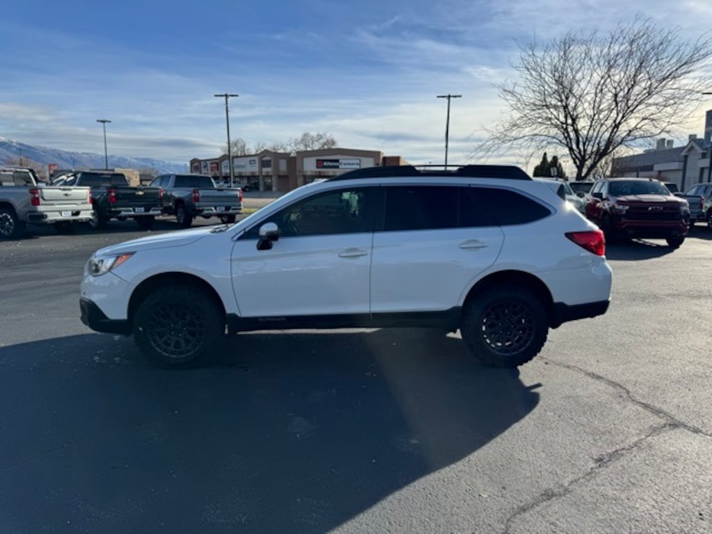 Used 2017 Subaru Outback 3.6R Limited with SUV