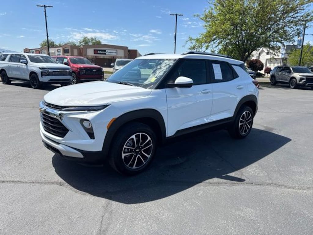 Used 2025 Chevrolet Trailblazer LT SUV