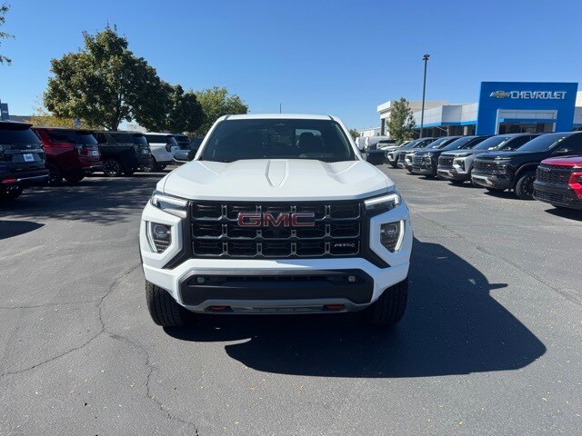 2024 Gmc Canyon AT4 photo 2