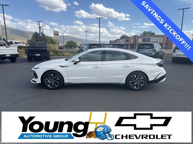 2025 Hyundai Sonata SEL photo 3