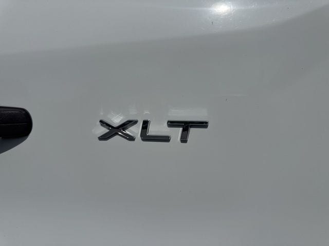 2021 Ford Transit Passenger Van XLT - Photo 10