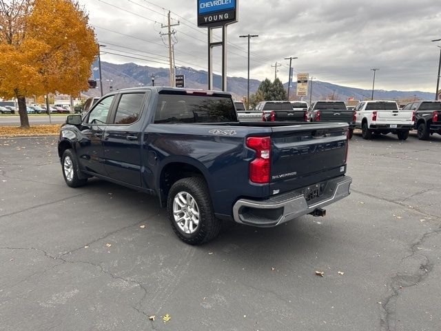 2023 Chevrolet Silverado 1500 LT photo 3