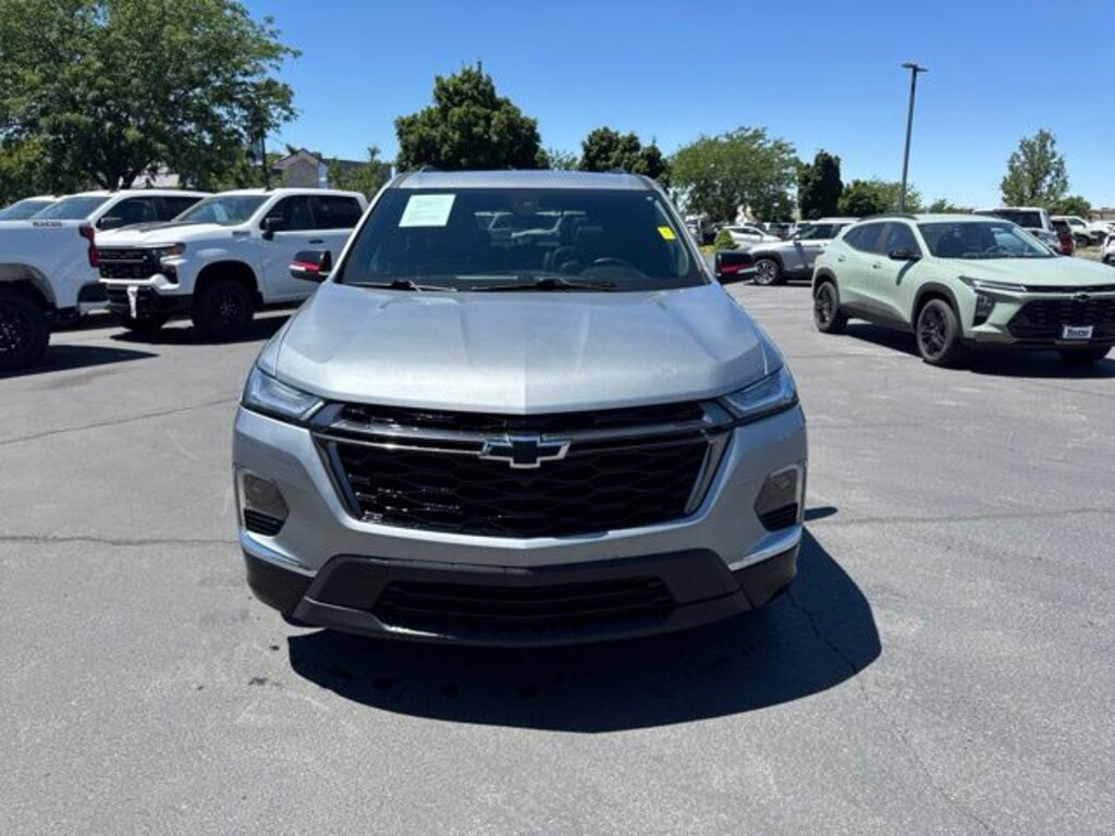 Used 2023 Chevrolet Traverse Premier SUV
