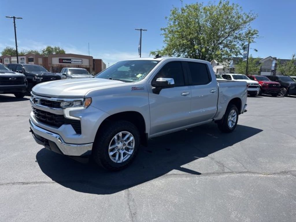 Used 2022 Chevrolet Silverado 1500 LT w/1LT Truck Crew Cab
