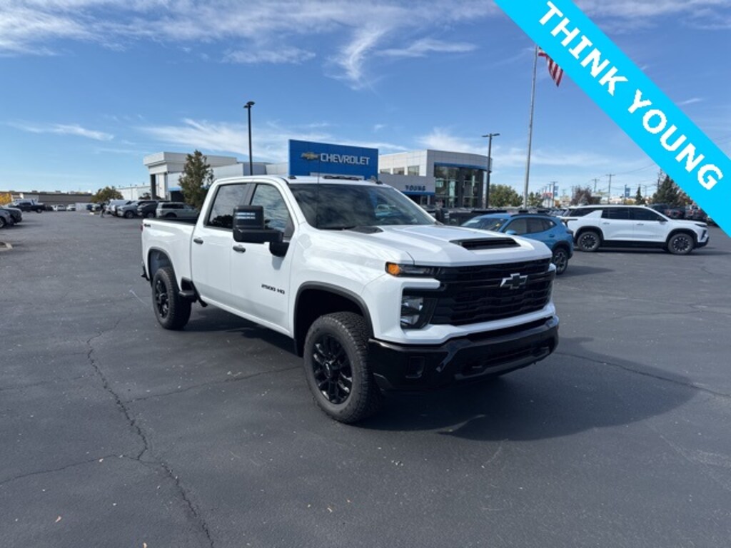 New 2026 Chevrolet Silverado 2500HD Custom Truck Crew Cab