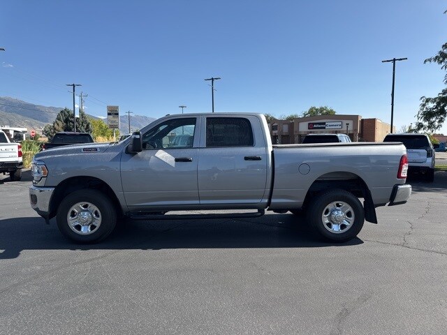 2024 Ram 2500 Tradesman photo 4